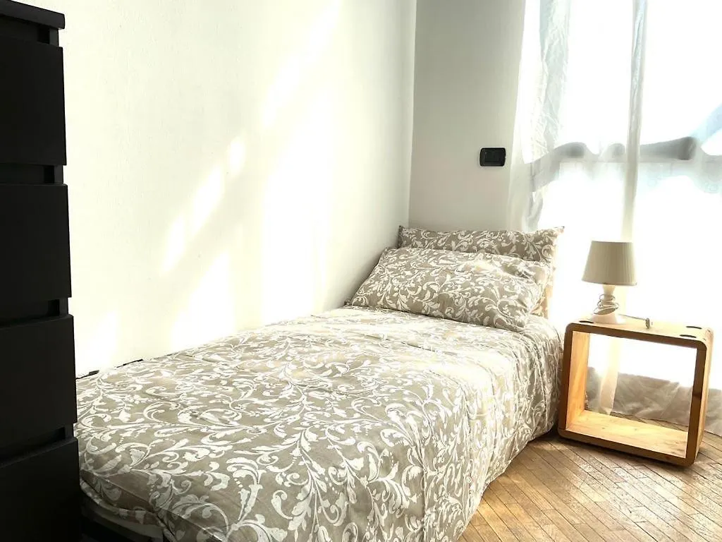 Apartment In Navigli District With Wonderful Terrace Milánó Olaszország